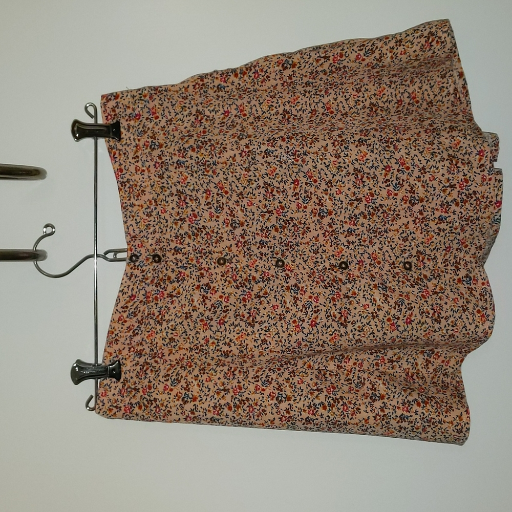 Xhilaration (Target)15 1/2 in length, size Medium, pink floral skirt